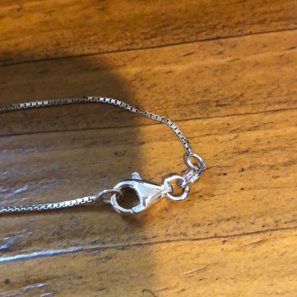 Necklace and earrings set - Picture 6 of 9